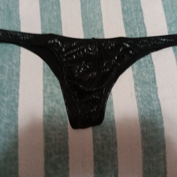 NWT YUTATA BIKINI BRIEF, ASIAN SIZE "XL" (34"-36" APPROX.) BLACK ALIGATOR STYLE - Picture 3 of 6